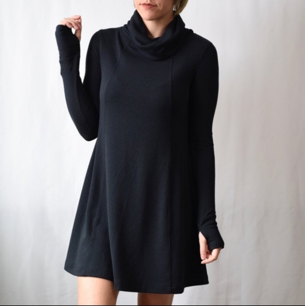 CAbi longsleeve cowl neck sweater dress size medium black cowl neck sweater